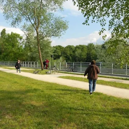 De Charme A 30 Min De Paris, 5 Min D'evry Apartment *